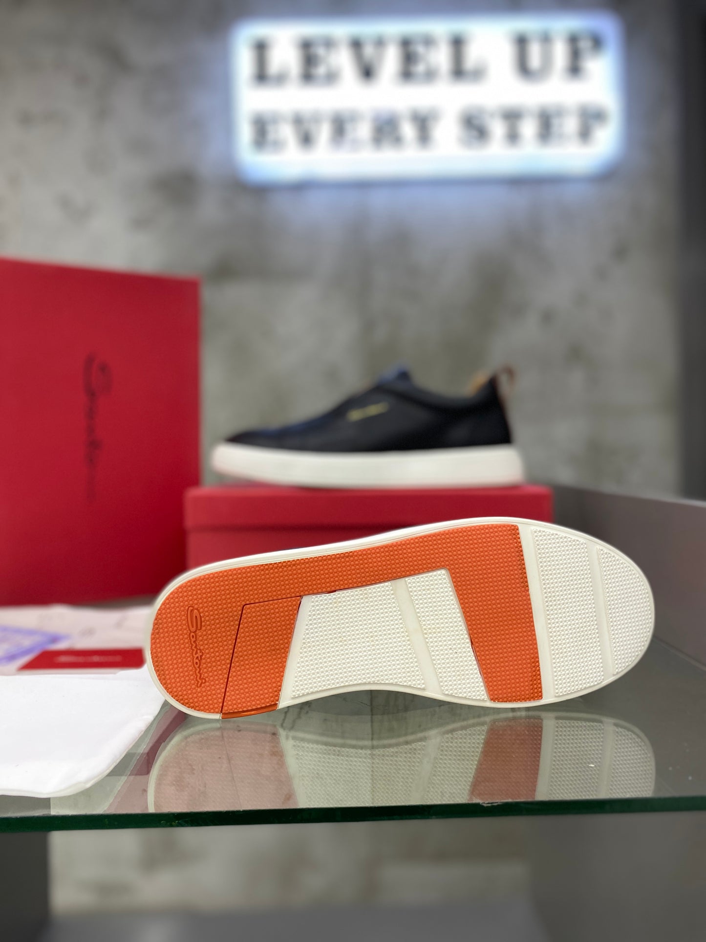 Santoni