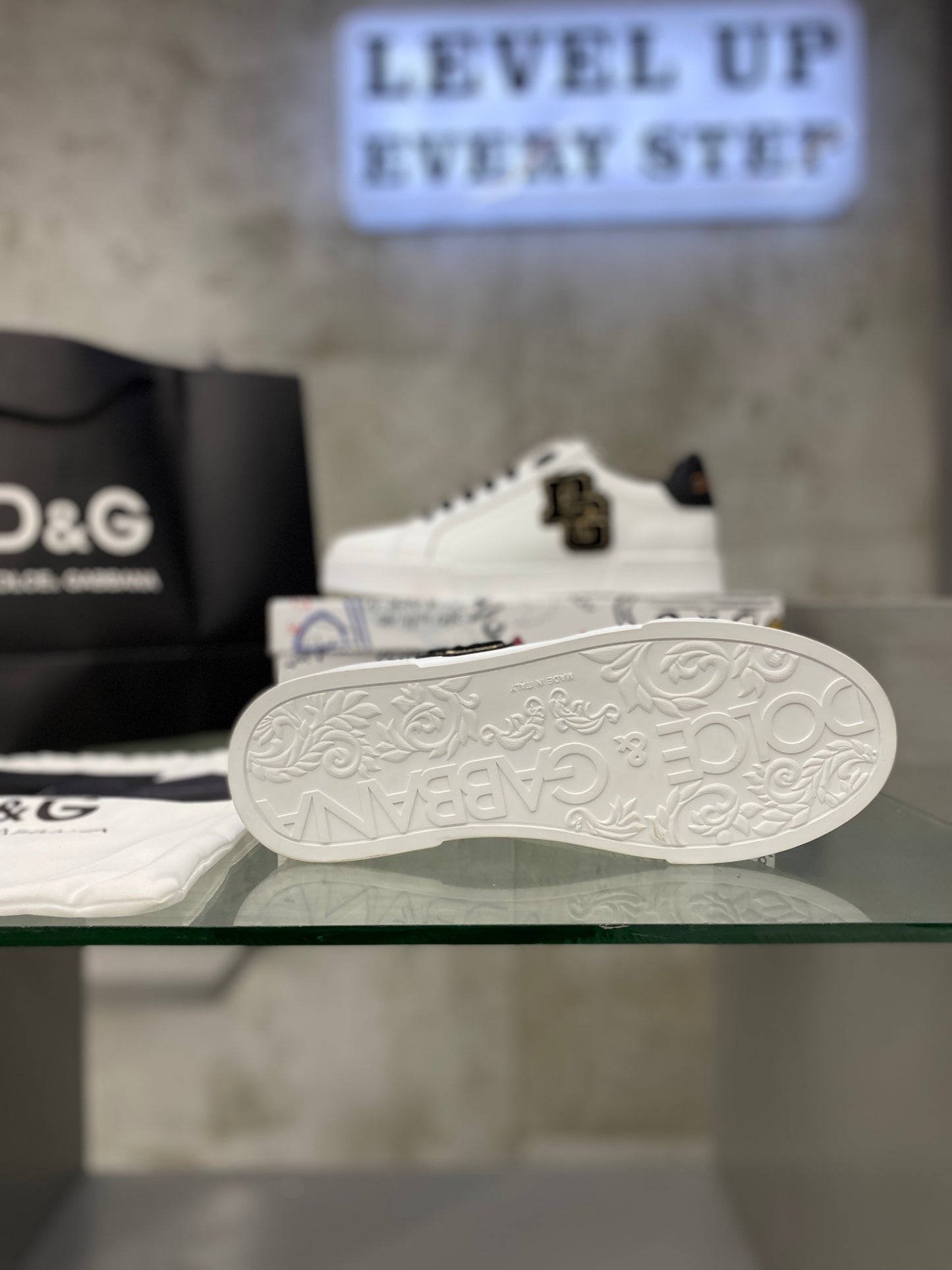 Dolce & Gabbana Sneakers 03