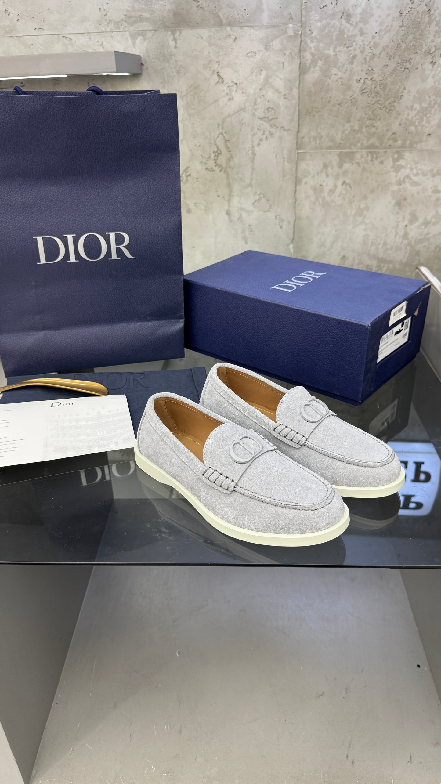 Dior
