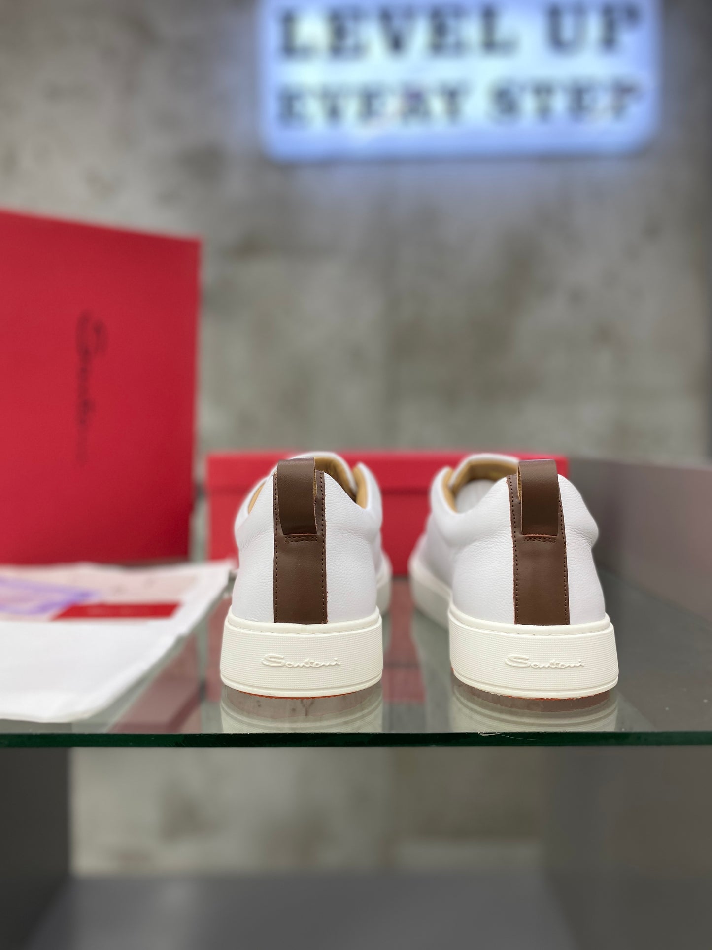 Santoni