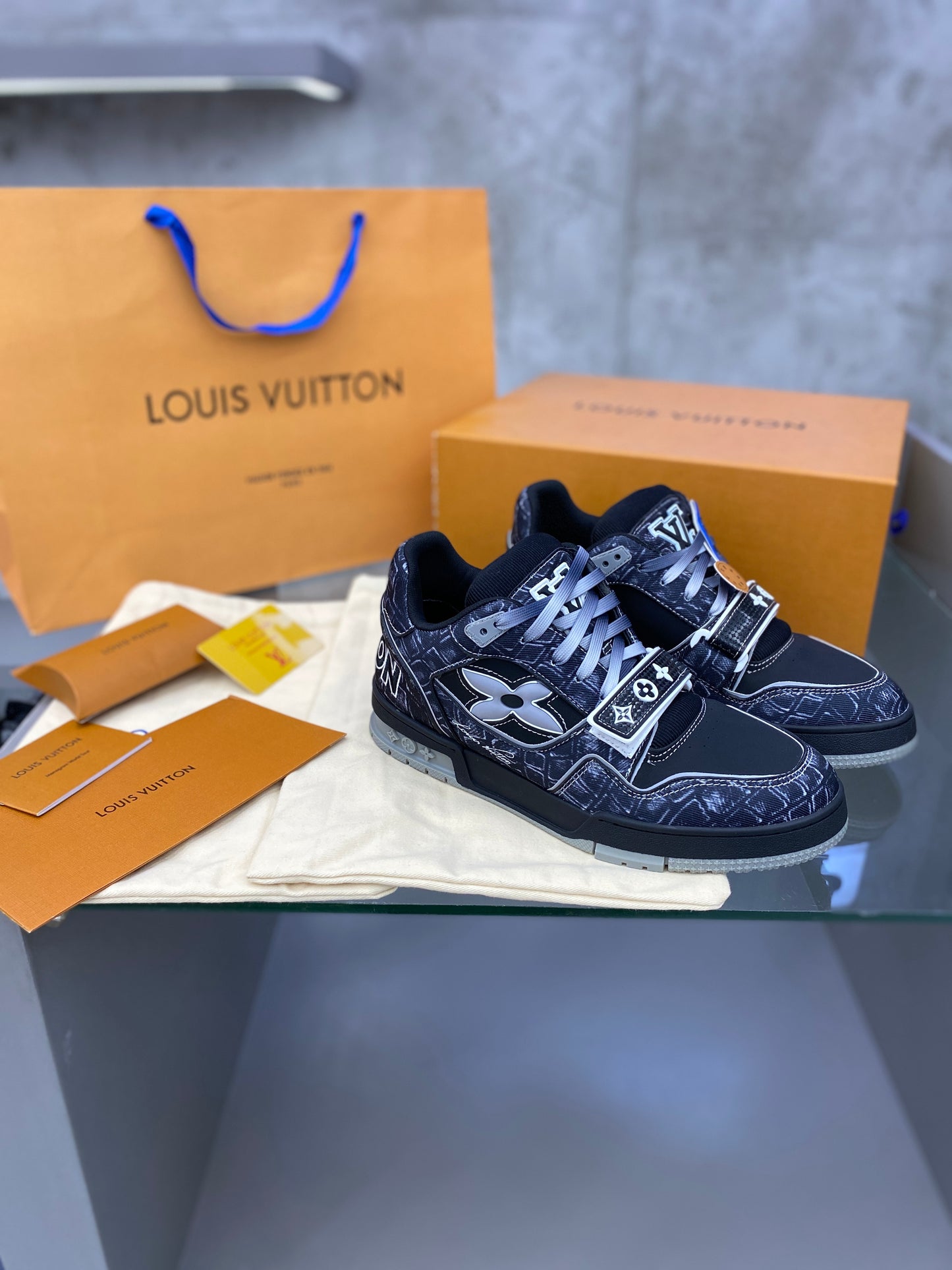 louis vuitton