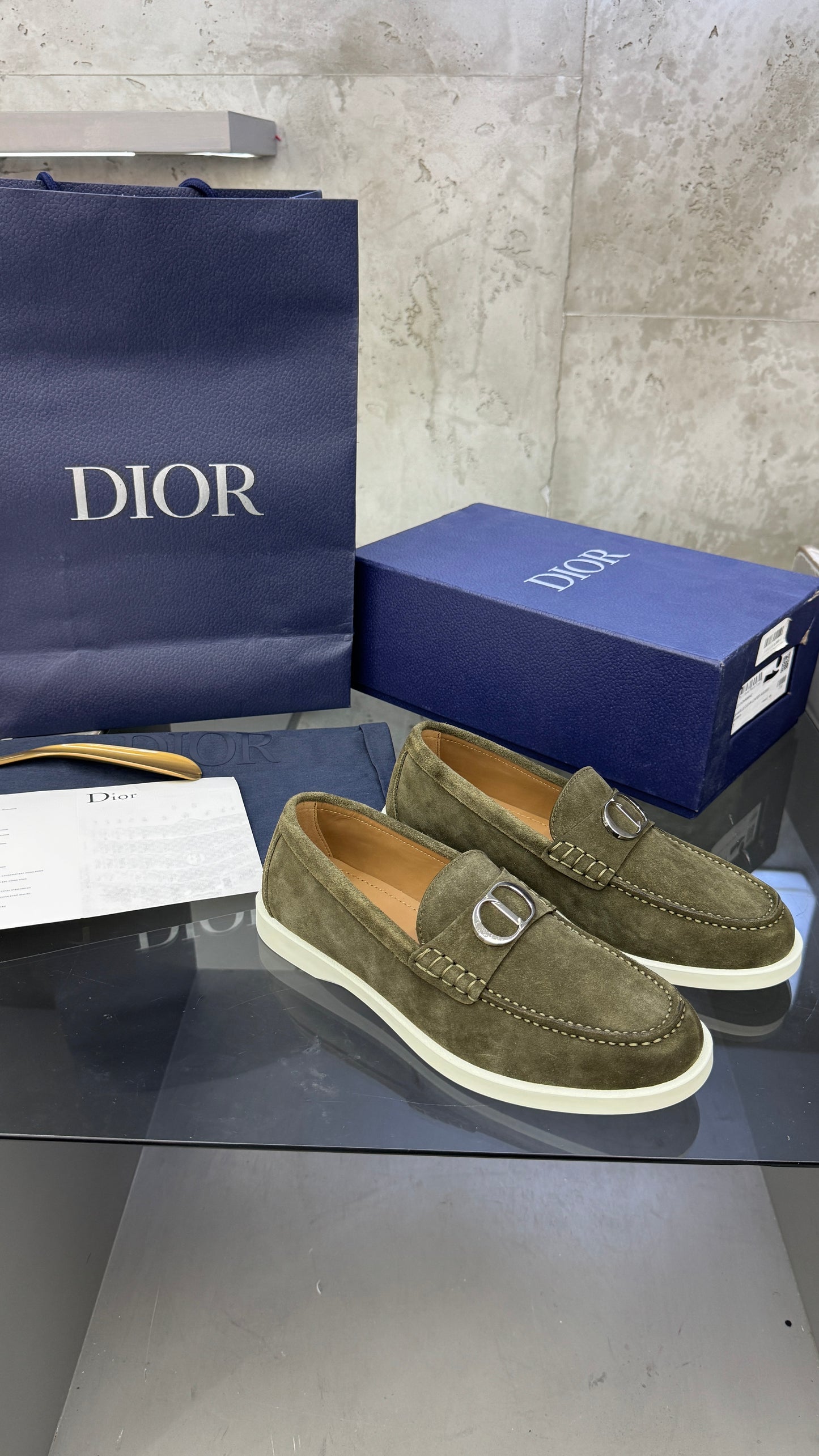 Dior