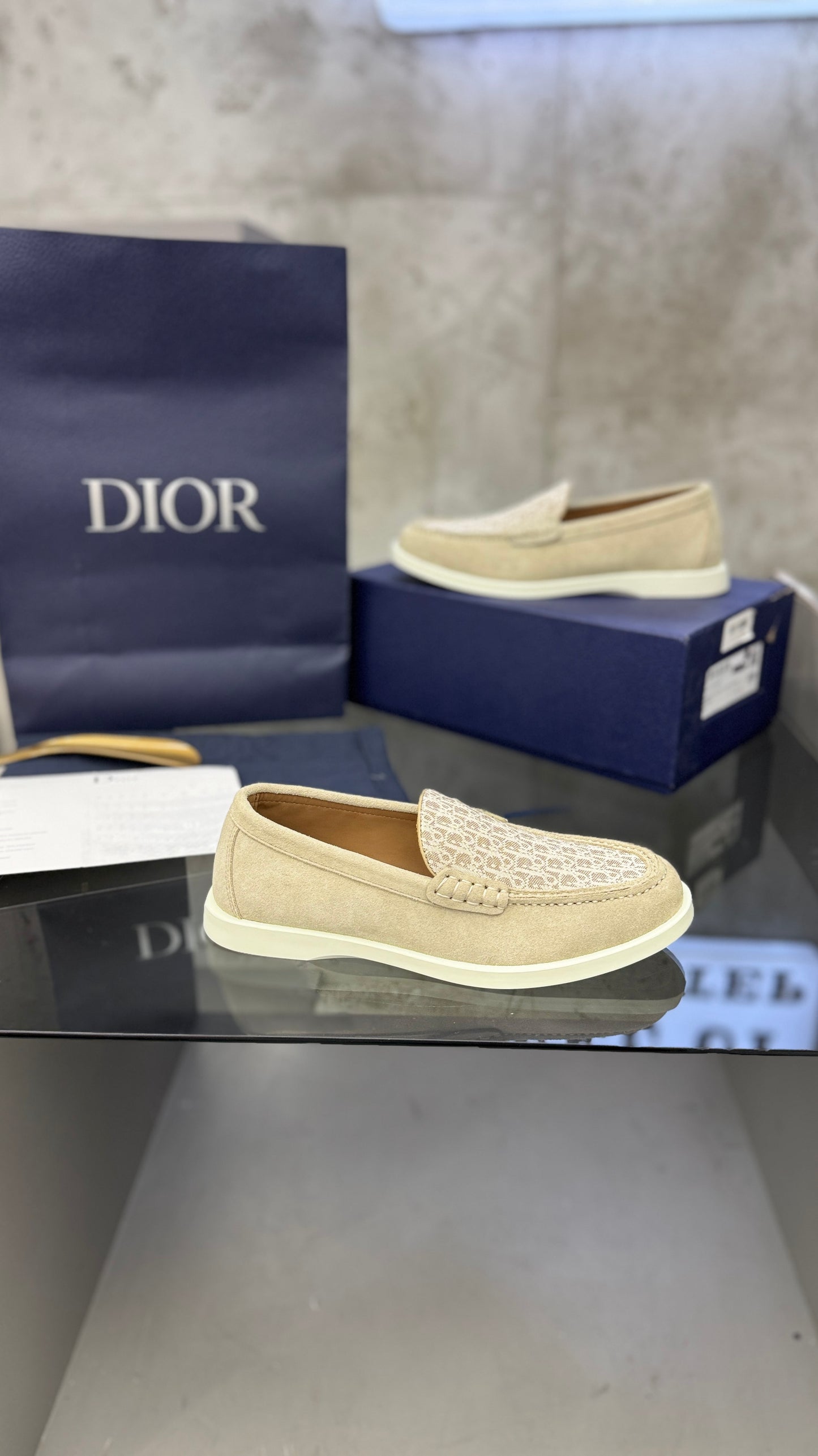 Dior