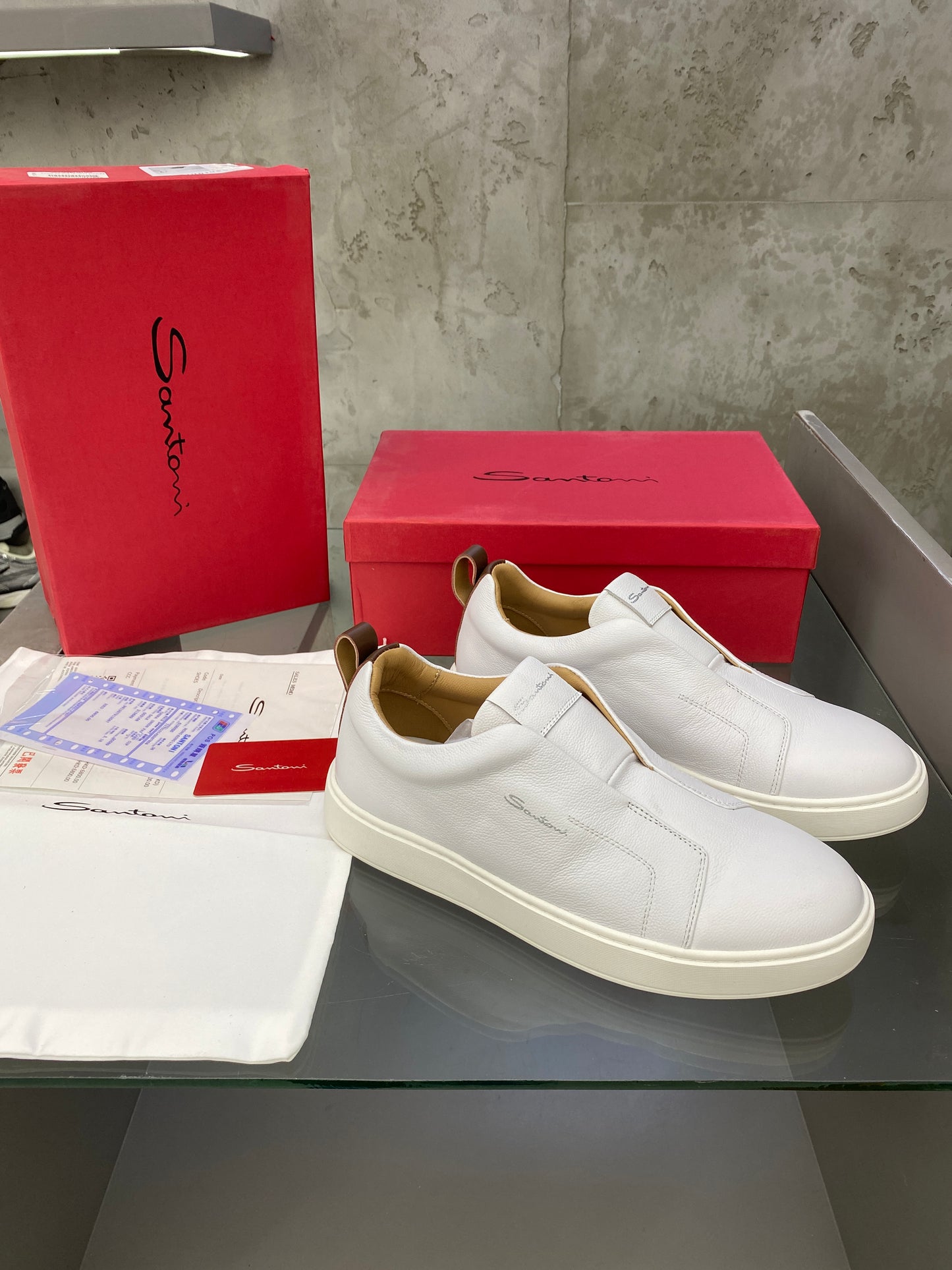 Santoni