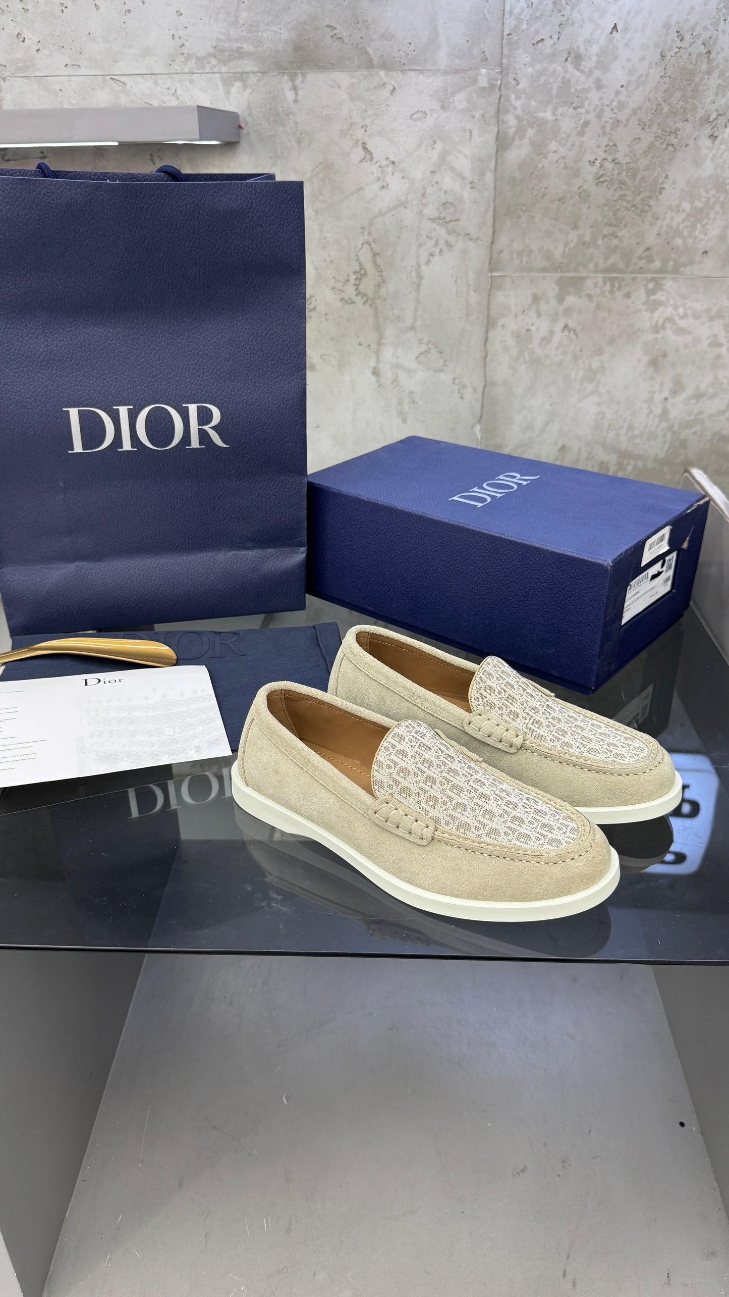 Dior