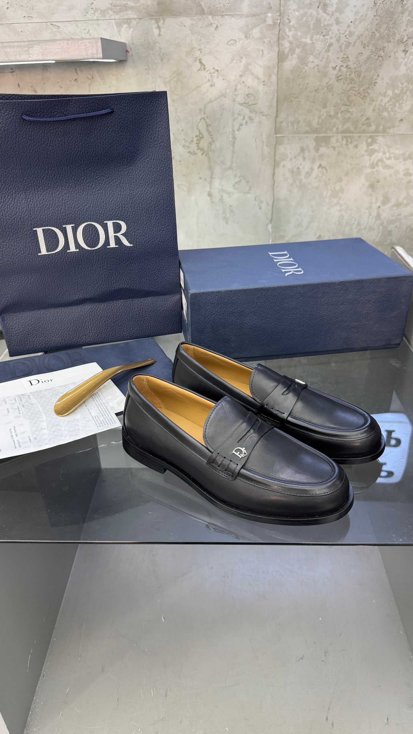 Dior