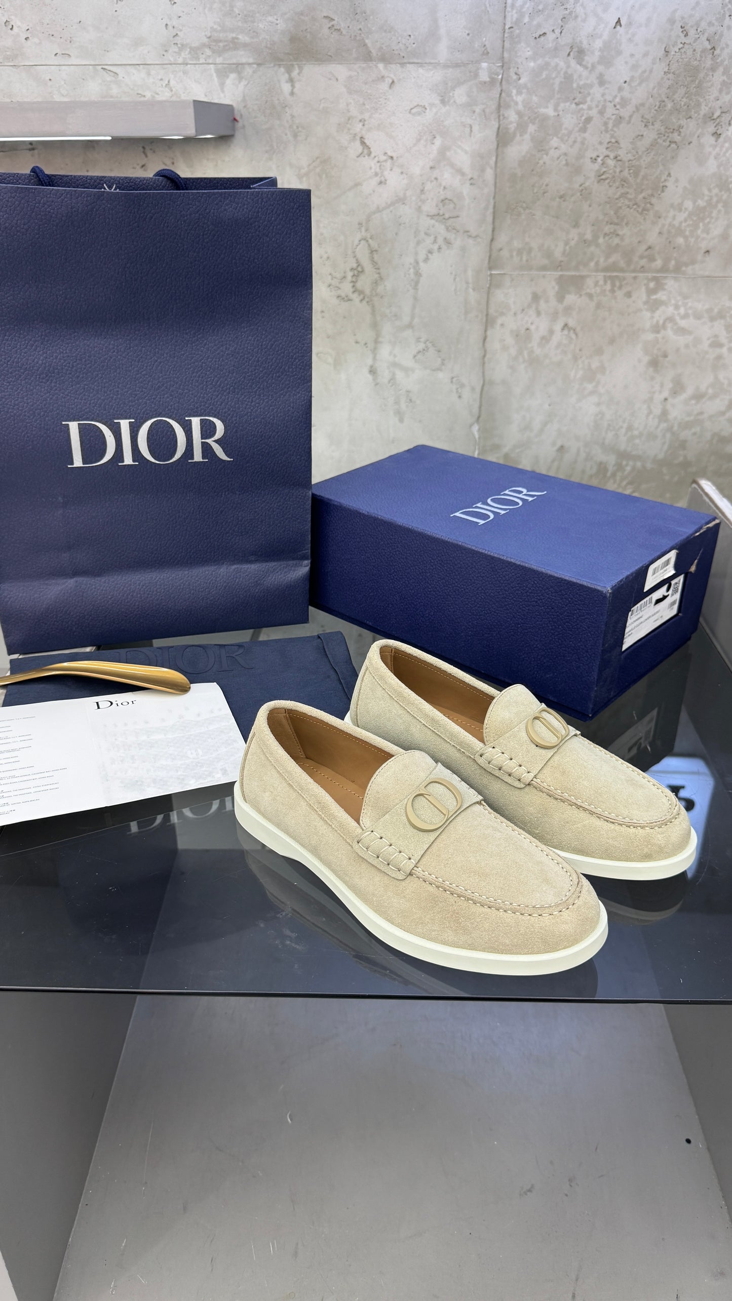Dior