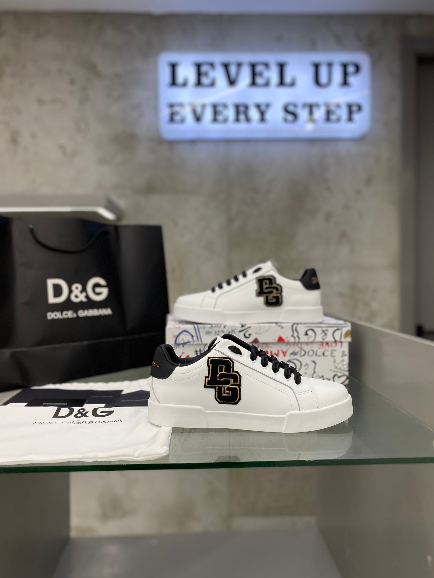 Dolce & Gabbana Sneakers 03