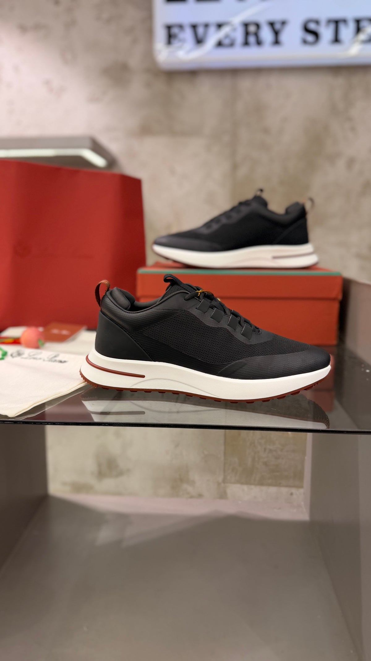 Loropiana