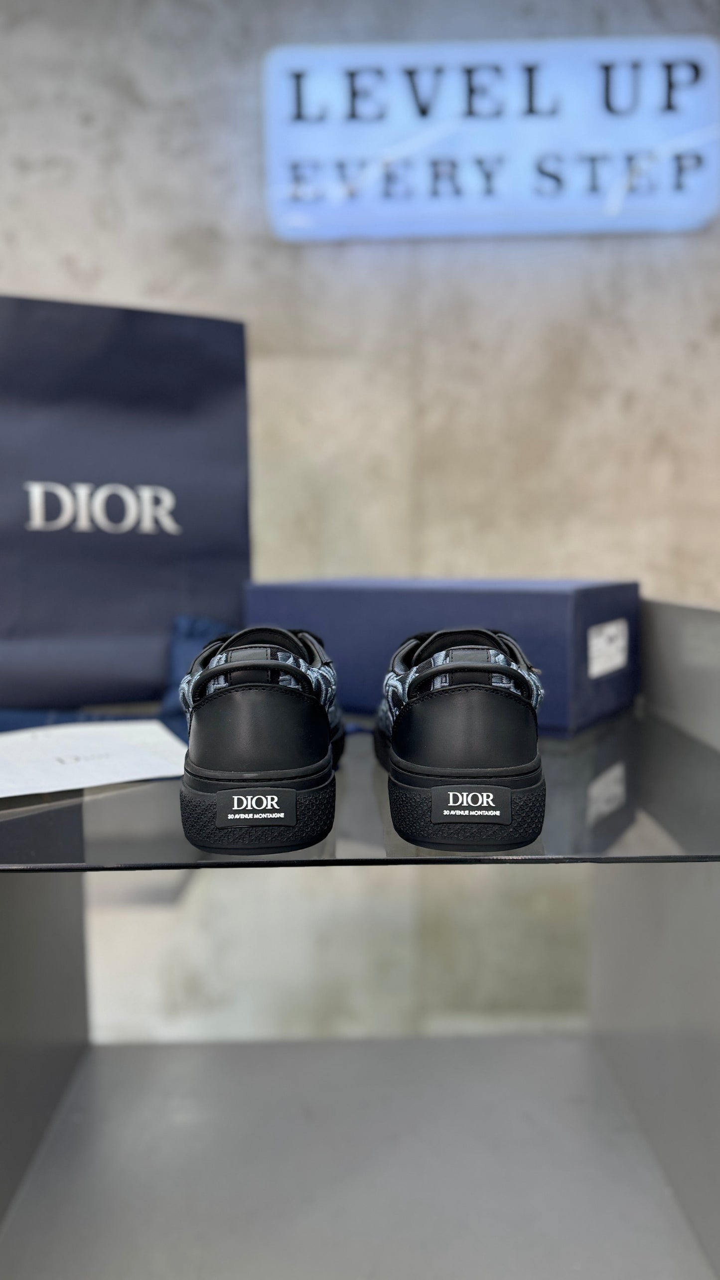 Dior
