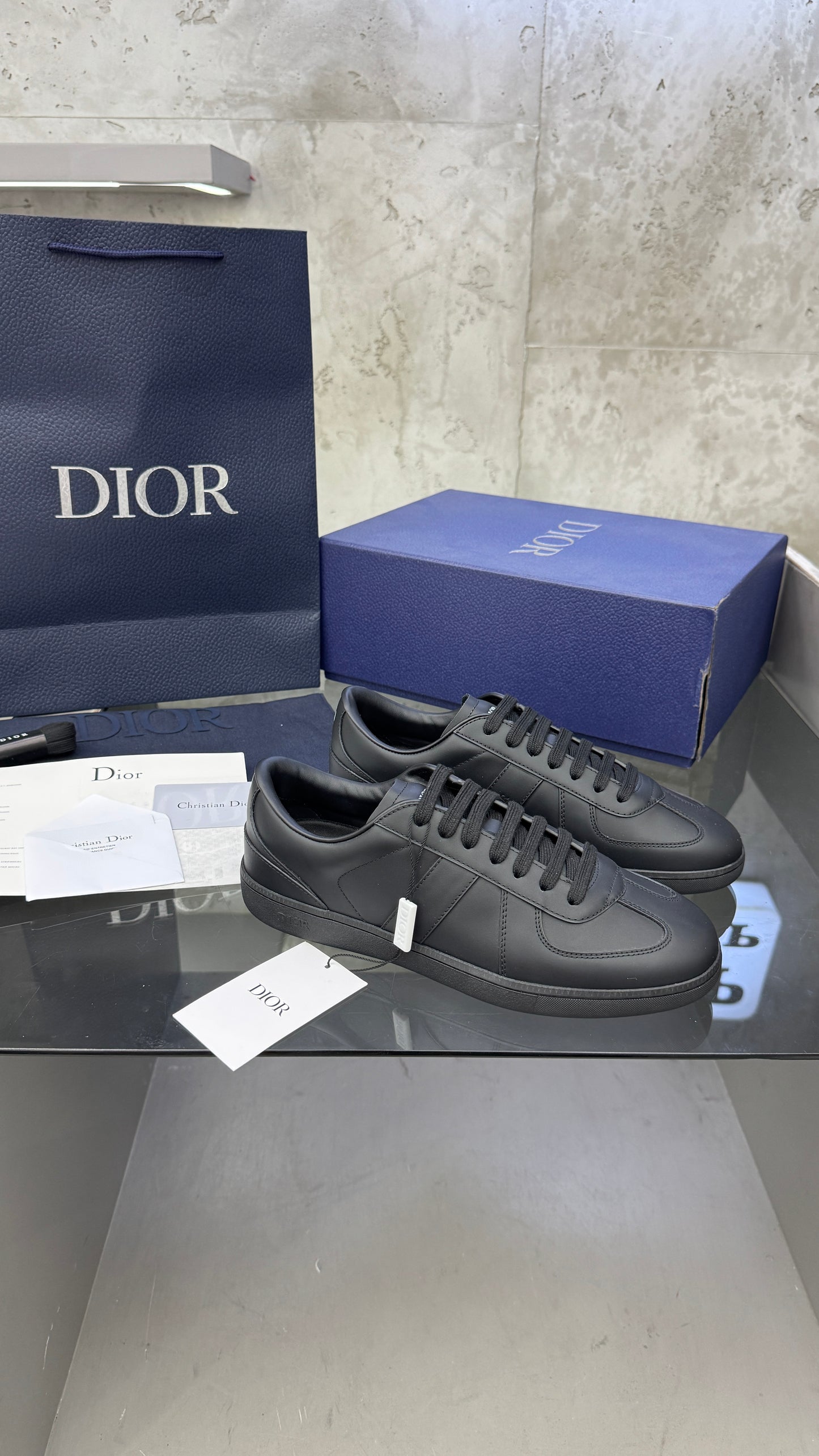 Dior