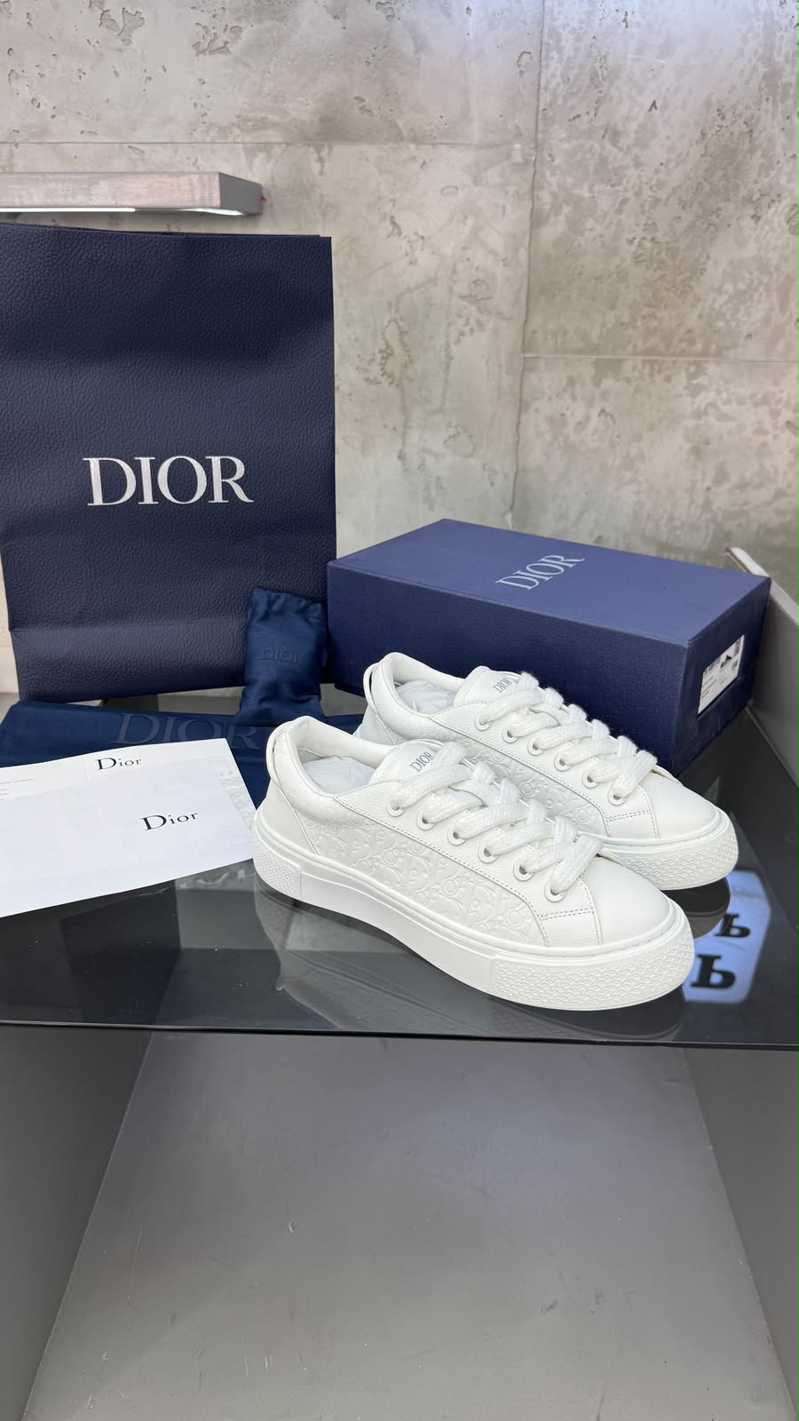 Dior