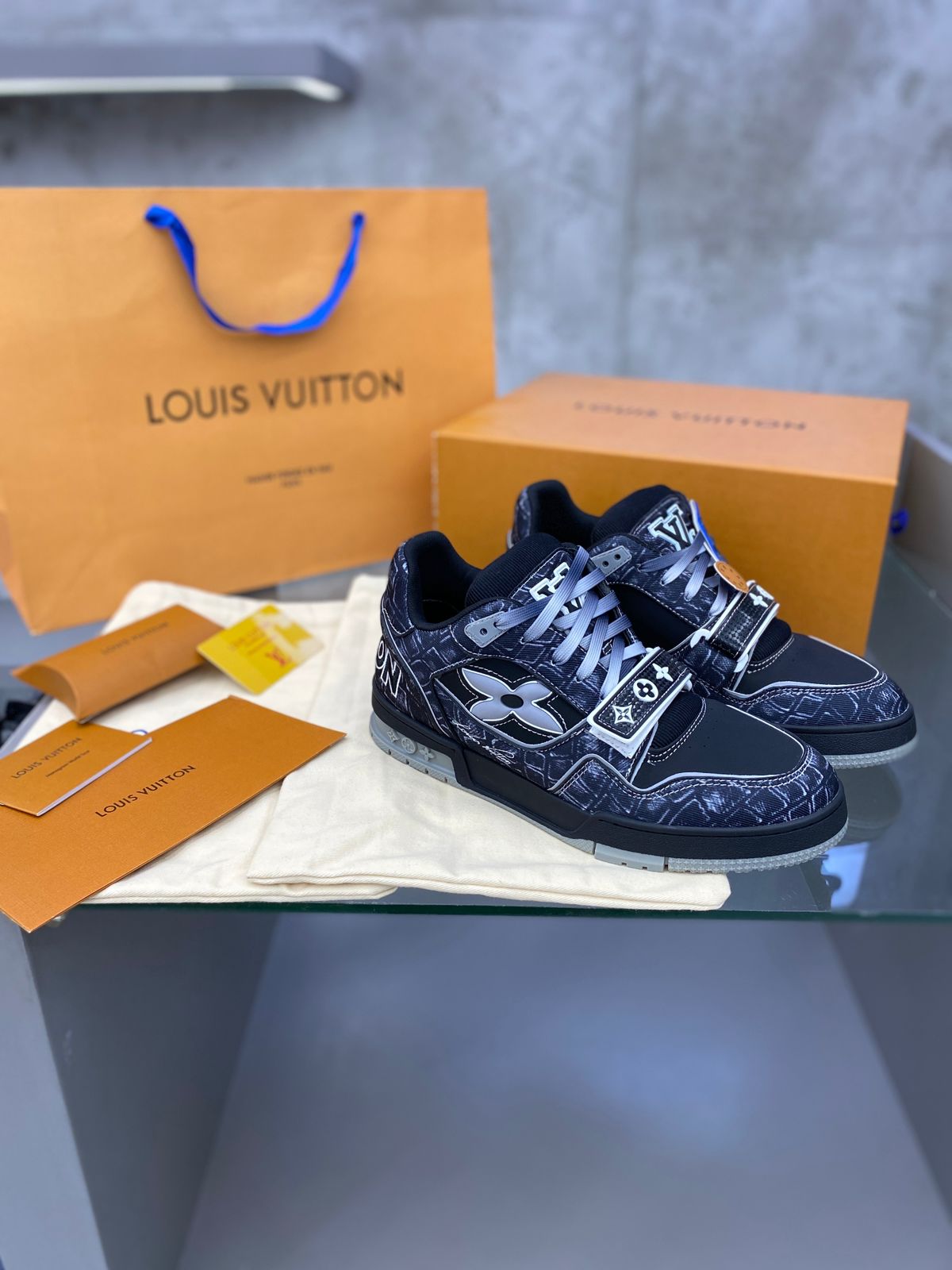 louis vuitton